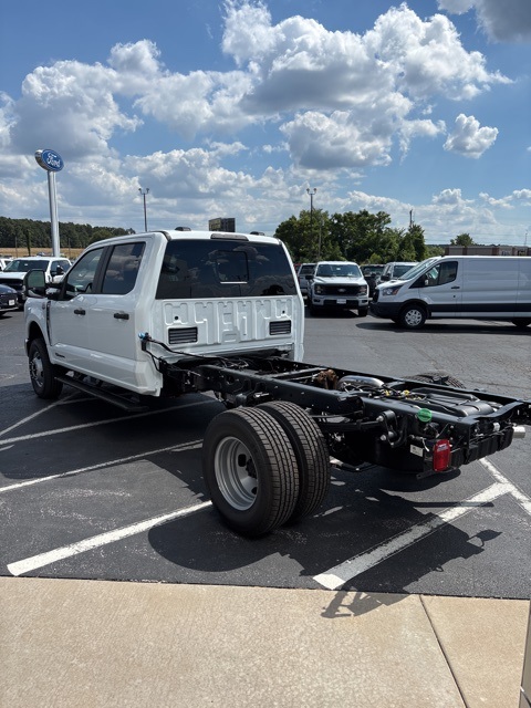 2026 Ford F-350 XL photo 5