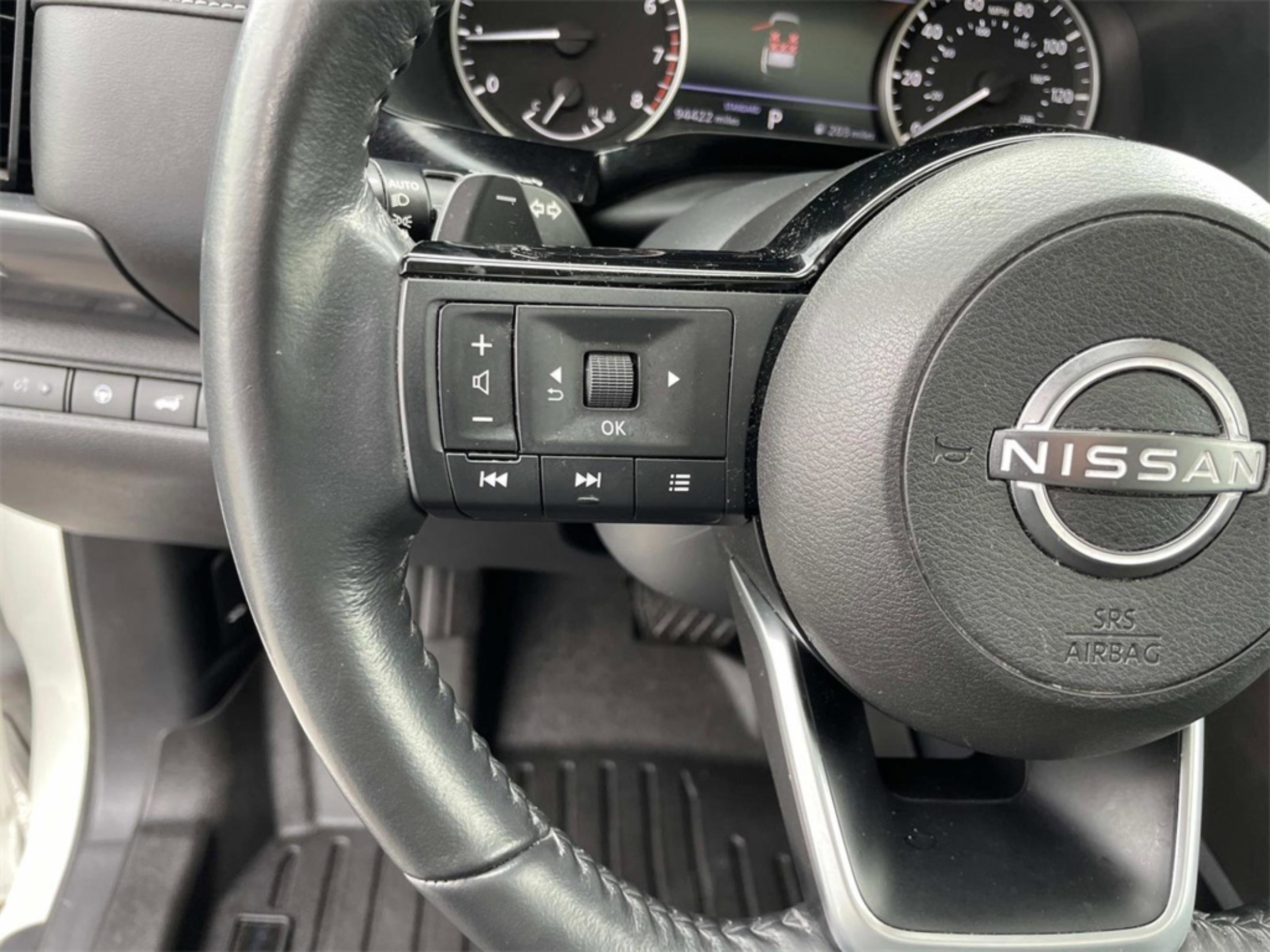 2022 Nissan Pathfinder SL photo 15