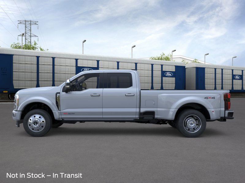 2026 Ford F-450 photo 2