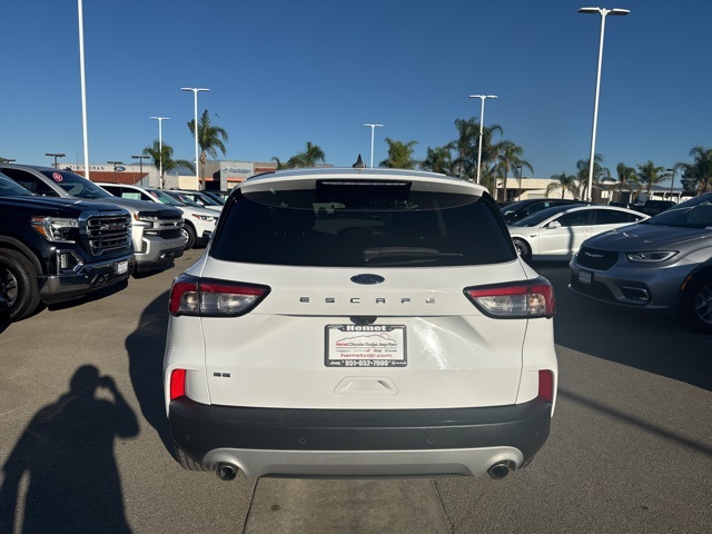2022 Ford Escape SE photo 4
