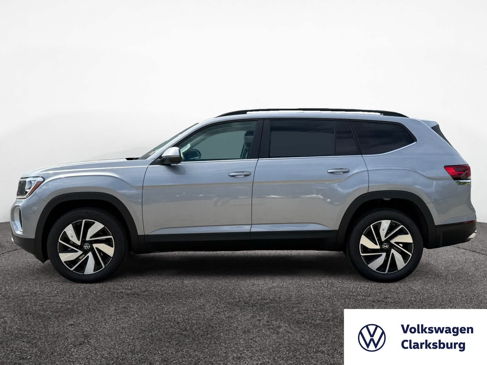 2026 Volkswagen Atlas SE Technology photo 2