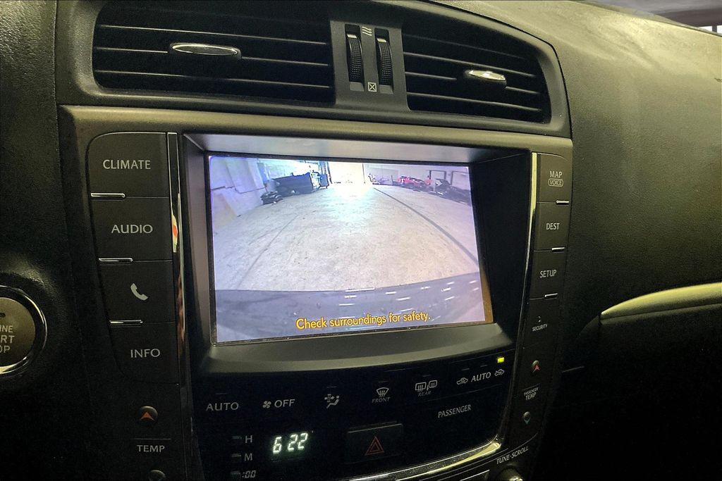 2014 Lexus IS 350C photo 17