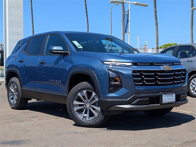 2026 Chevrolet Equinox LT photo 2
