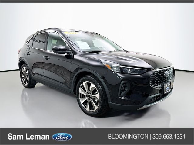 2024 Ford Escape Platinum's photo