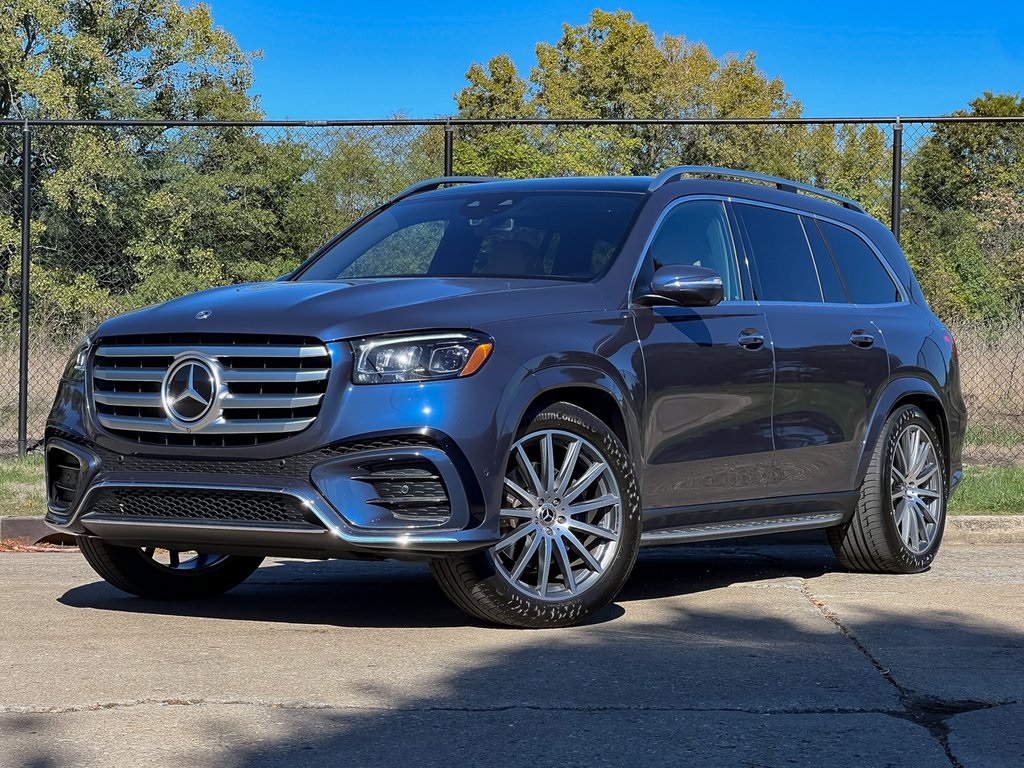2024 Mercedes Benz GLS 580 4MATIC photo 2