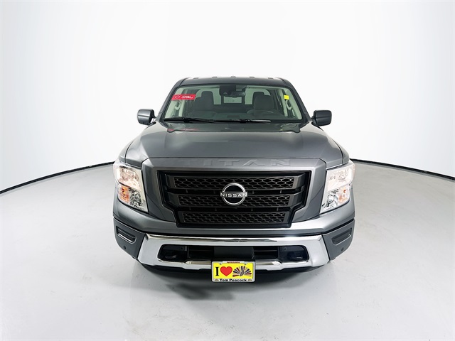 2024 Nissan Titan SV photo 3