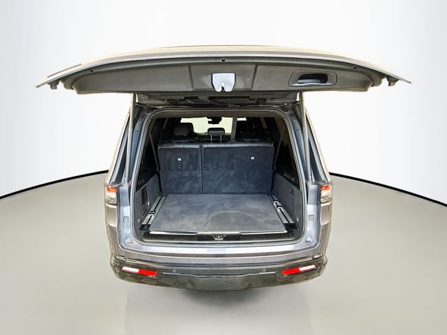 2023 Jeep Wagoneer L Series III Obsidian photo 25