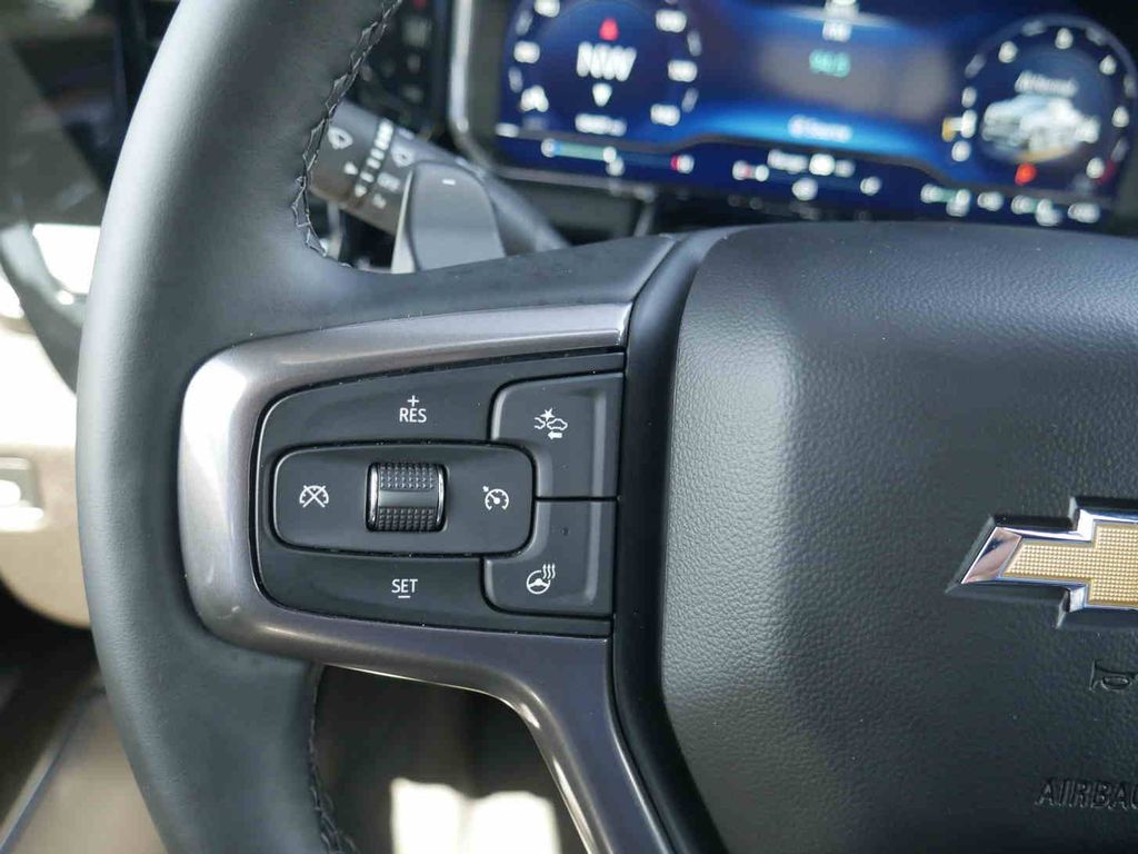 2024 Chevrolet Silverado 1500 High Country photo 33