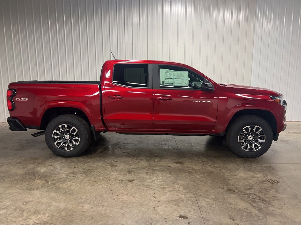 2026 Chevrolet Colorado Z71 photo 2