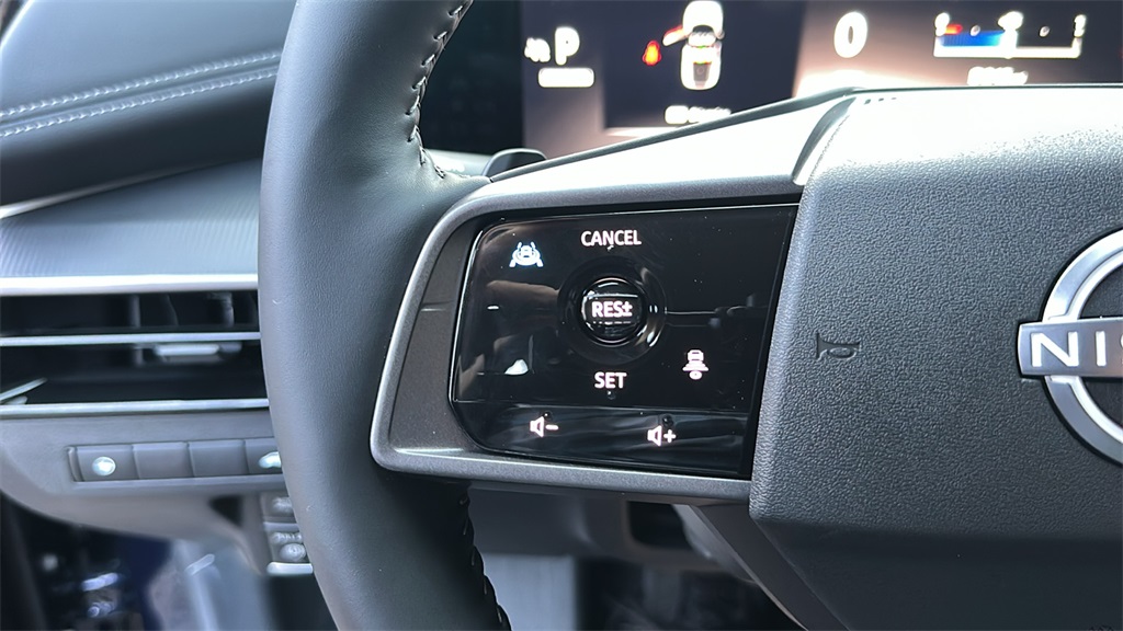 2025 Nissan Murano SV photo 18