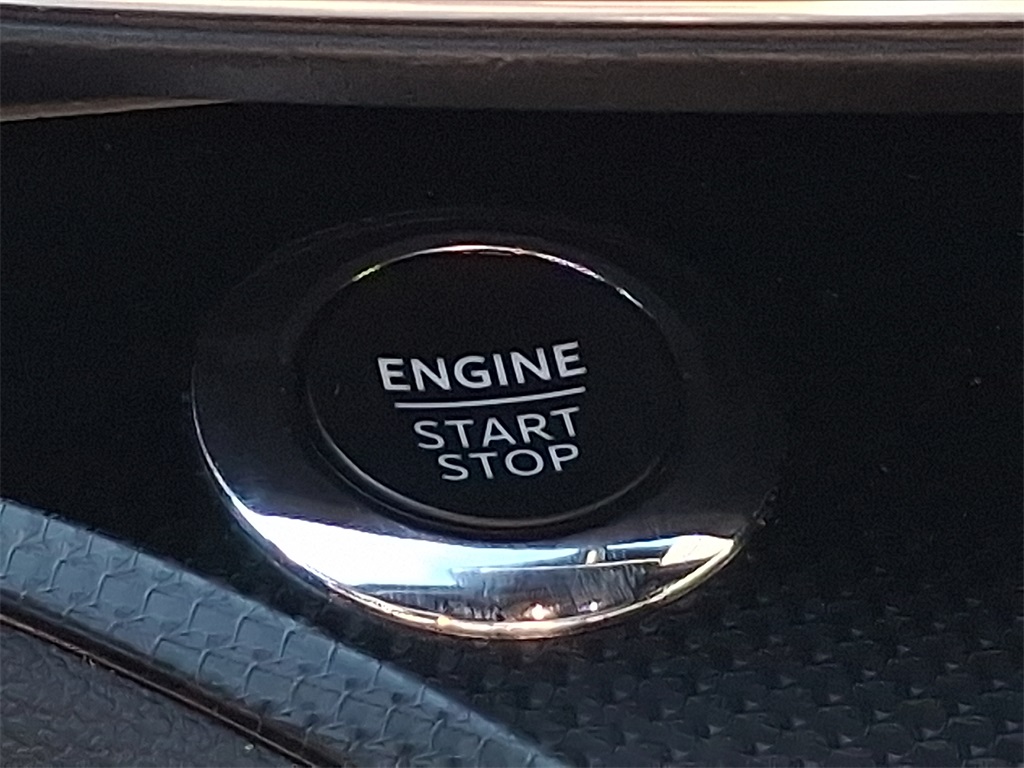 2023 Ford Explorer ST photo 19