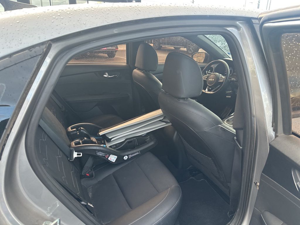 2022 Kia Forte GT-Line photo 13