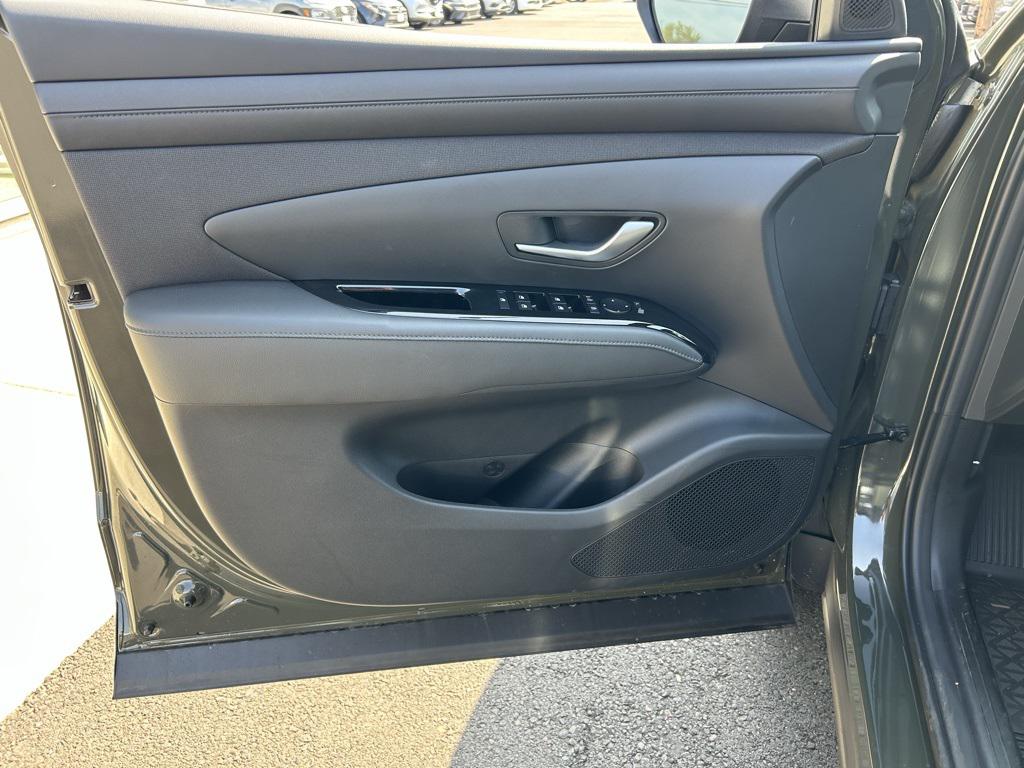 2025 Hyundai Santa Cruz SEL Activity photo 10