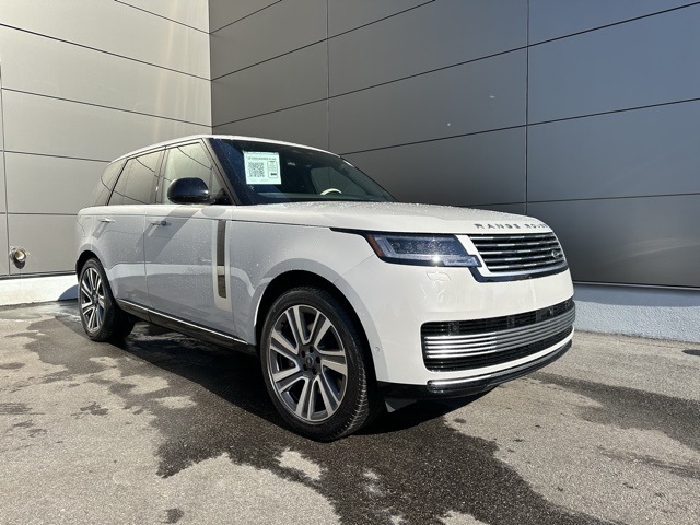 2025 Land Rover Range Rover SV photo 13