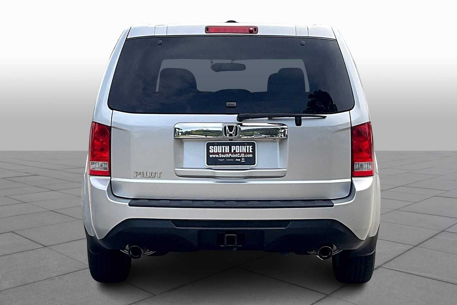 2014 Honda Pilot EX-L photo 4
