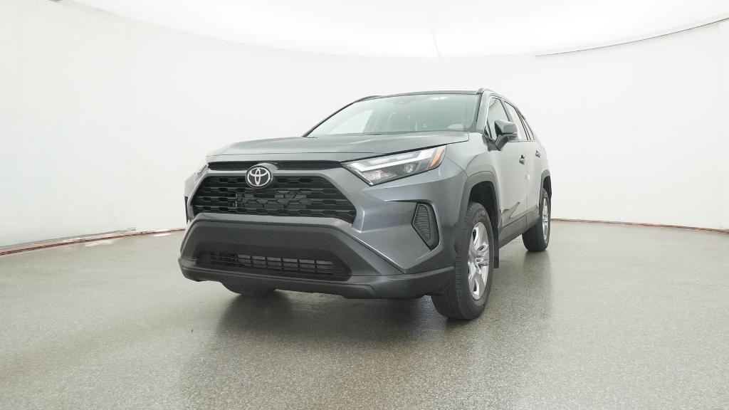 2025 Toyota RAV4 XLE photo 20