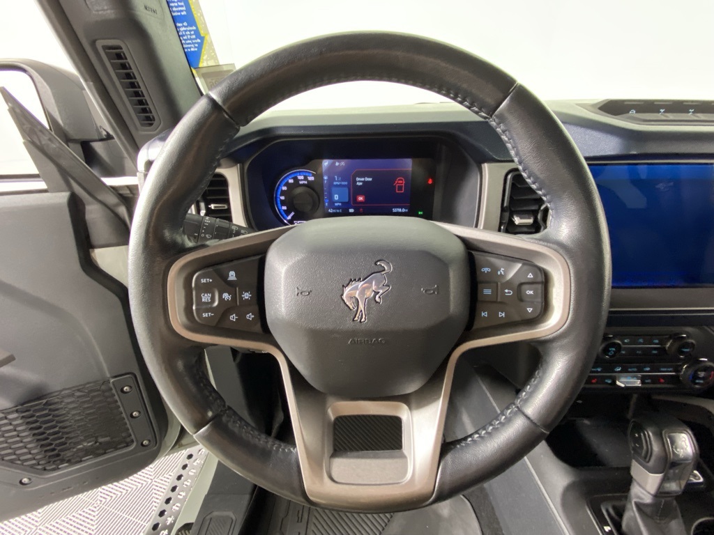 2021 Ford Bronco First Edition photo 12