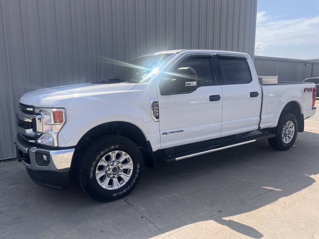 2020 Ford F-250 XLT photo 3
