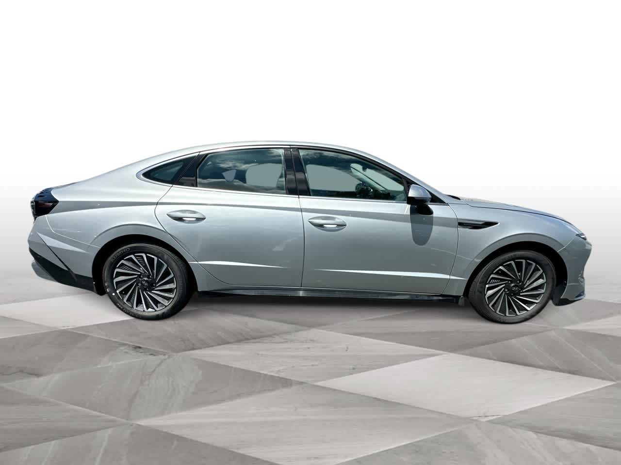 2025 Hyundai Sonata Hybrid SEL photo 9