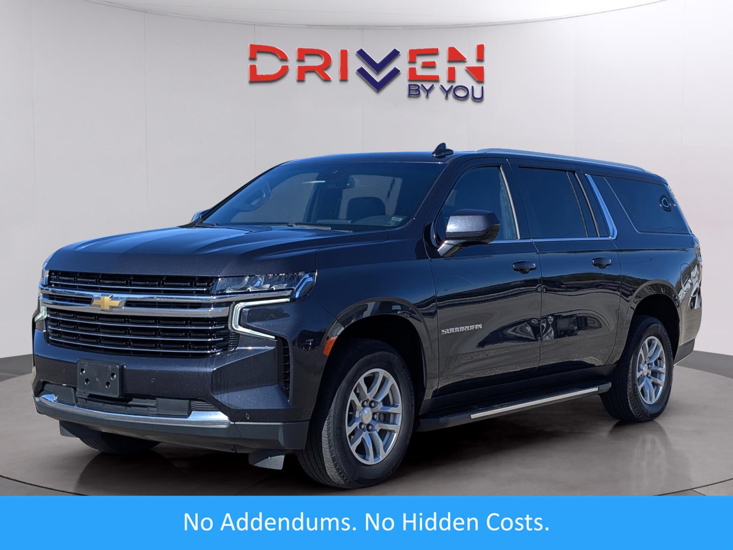 2023 Chevrolet Suburban LT's photo