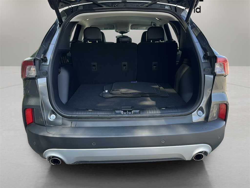 2022 Ford Escape SEL photo 21