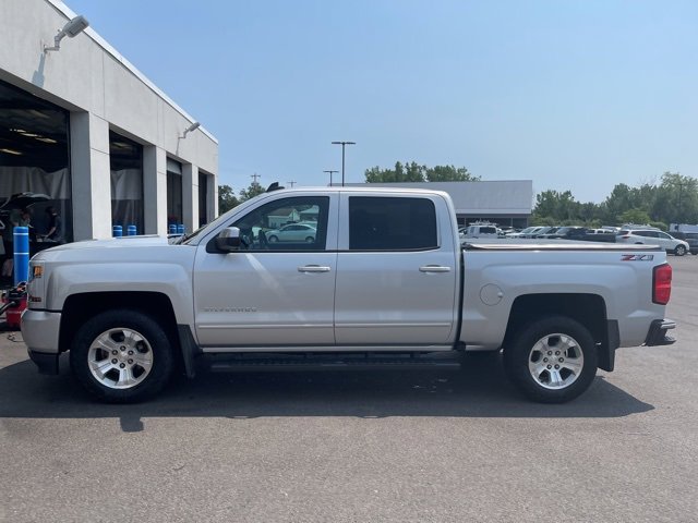 2018 Chevrolet Silverado 1500 LT photo 4