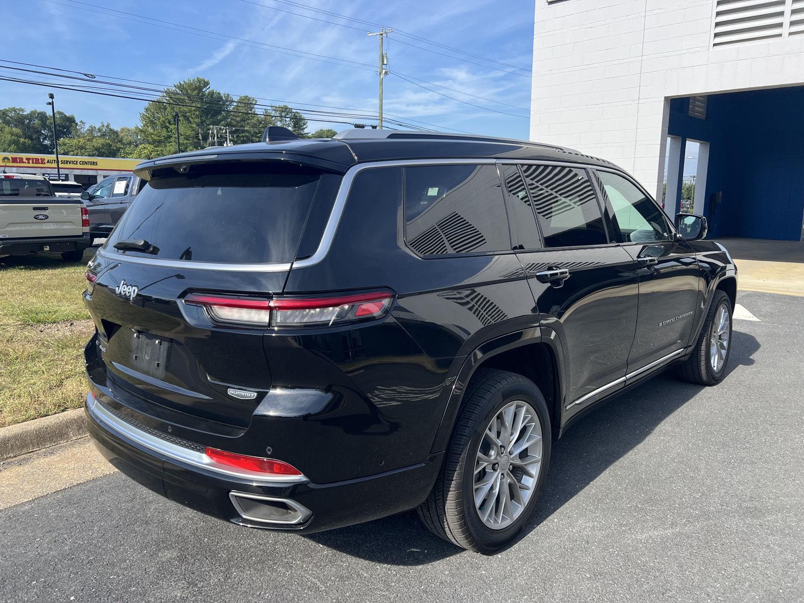 2021 Jeep Grand Cherokee L Summit photo 2