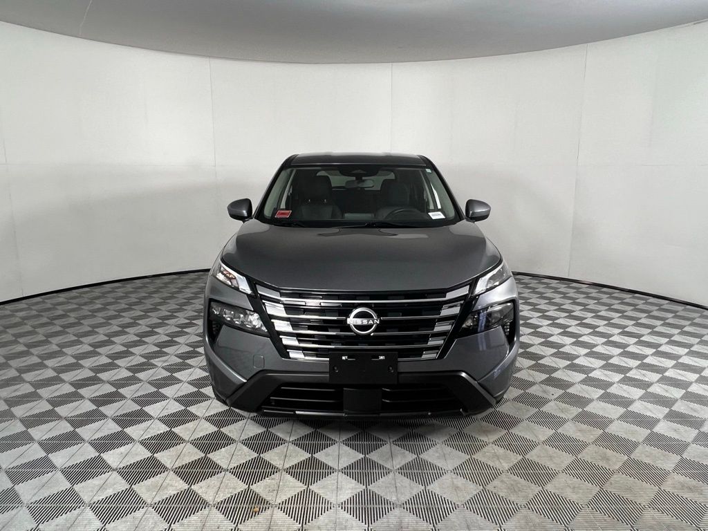 2024 Nissan Rogue SV photo 3