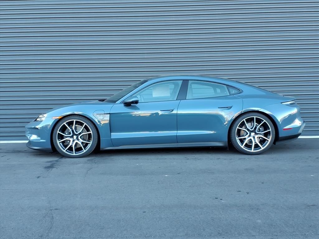 2025 Porsche Taycan 4 photo 2