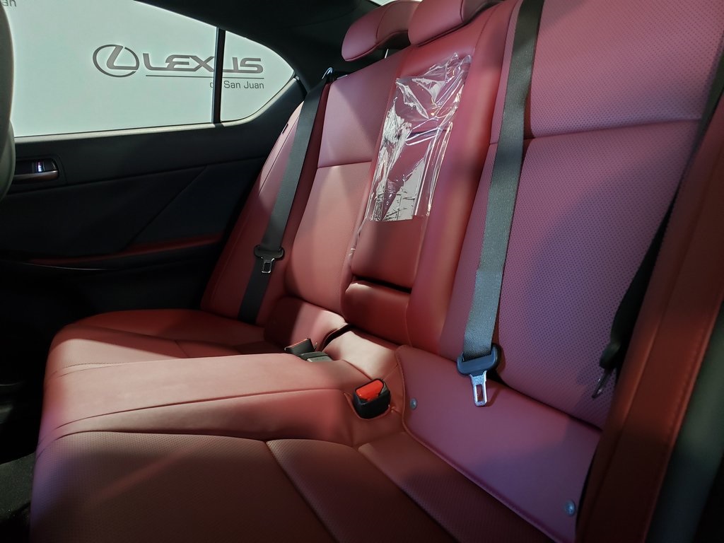 2025 Lexus IS 300 photo 26