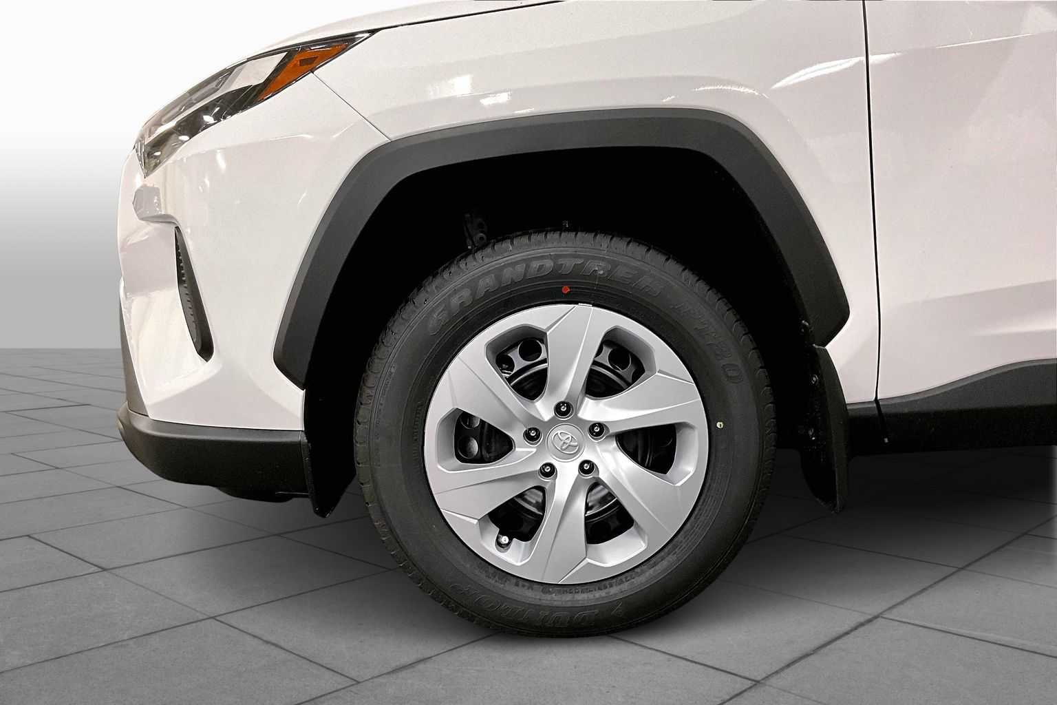 2025 Toyota RAV4 LE photo 11