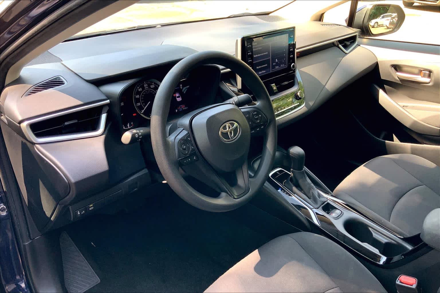 2020 Toyota Corolla LE photo 15