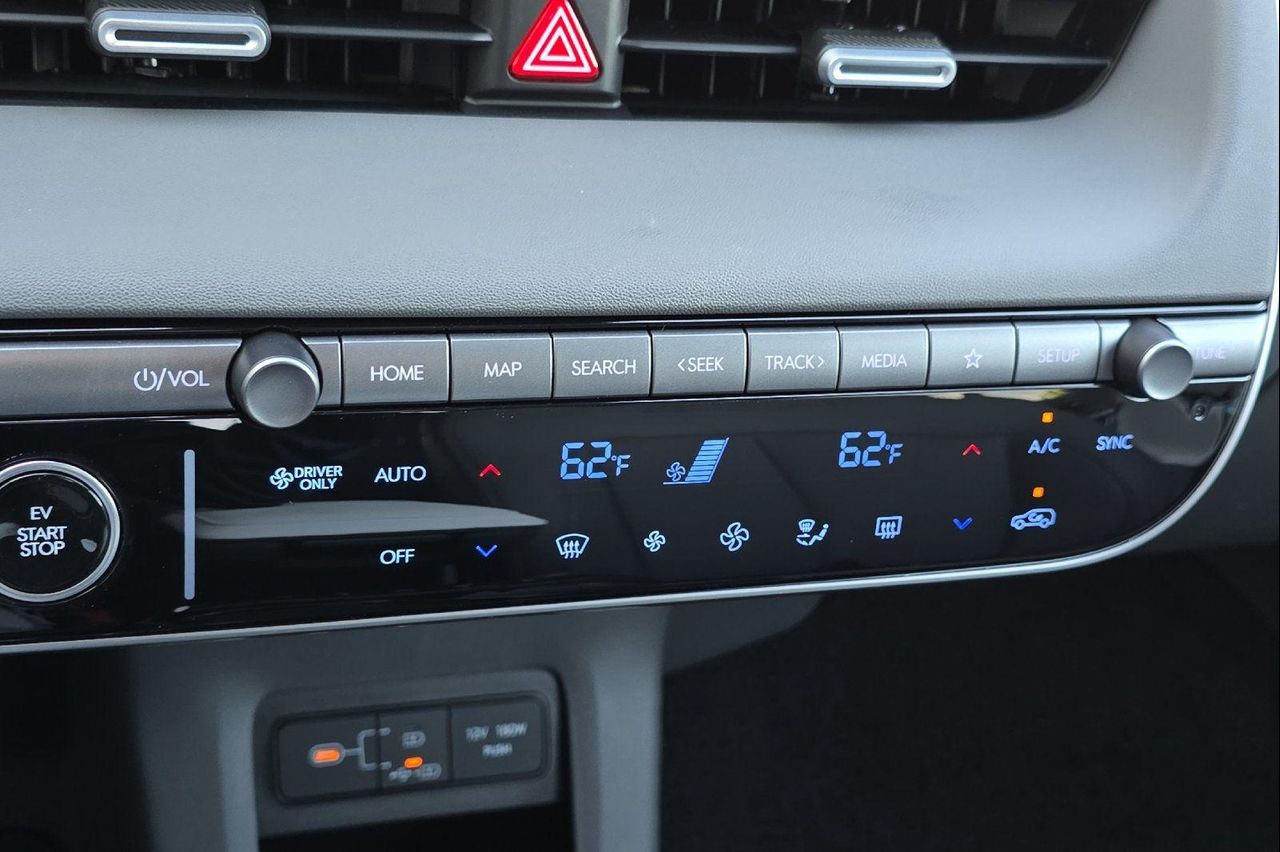 2025 Hyundai Ioniq 5 SEL photo 19