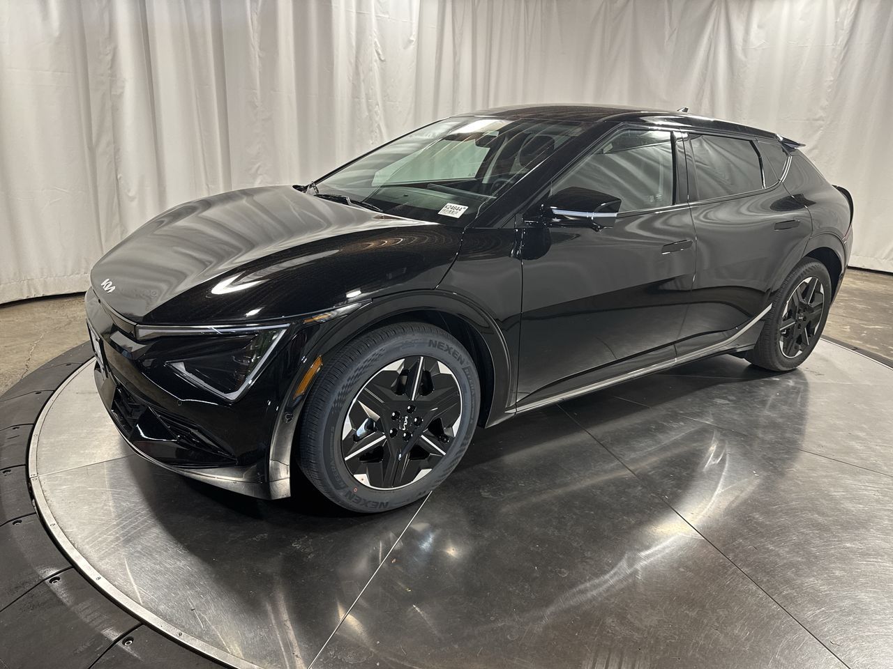 2025 Kia EV6 Wind's photo