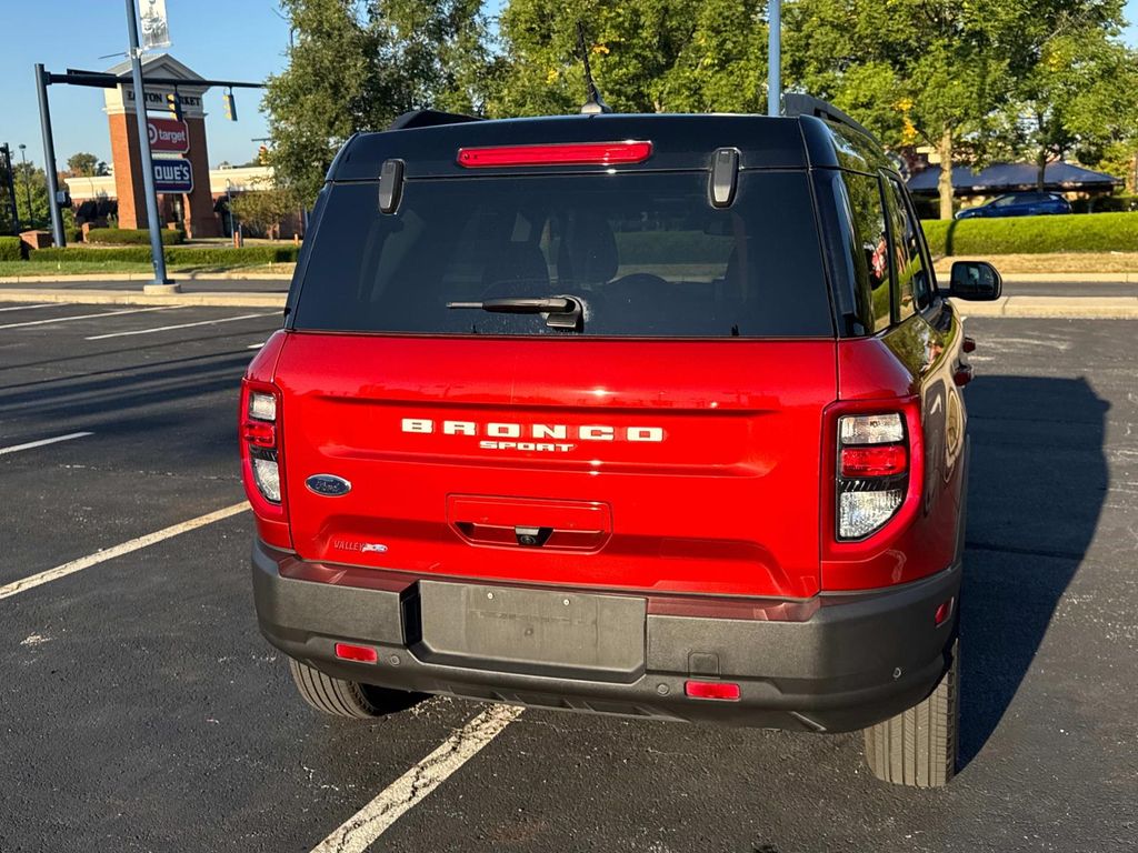 2024 Ford Bronco Sport Outer Banks photo 2
