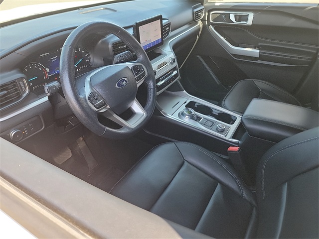 2022 Ford Explorer XLT photo 7