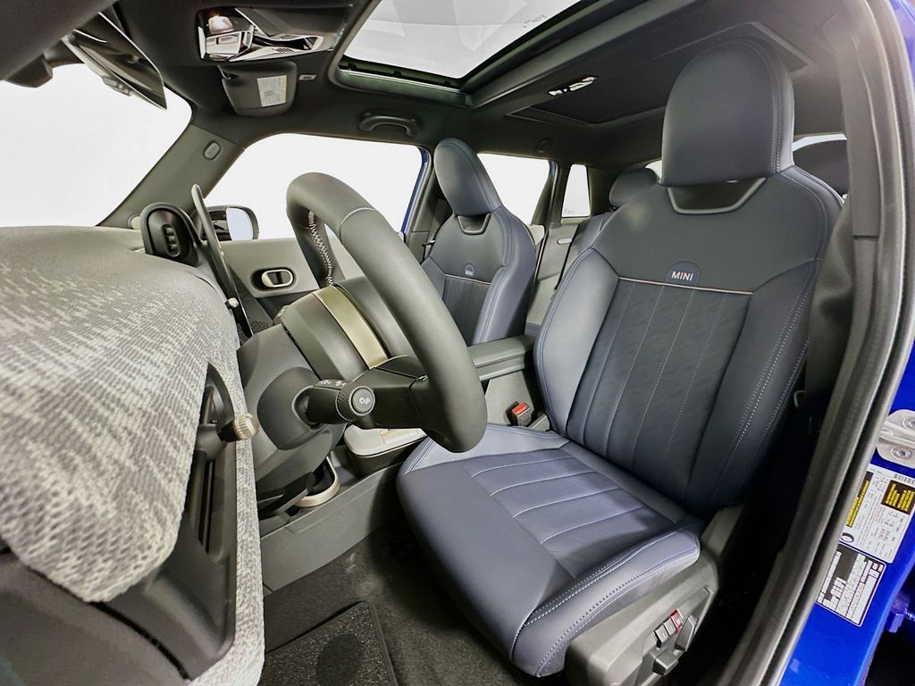 2025 Mini Cooper S photo 15