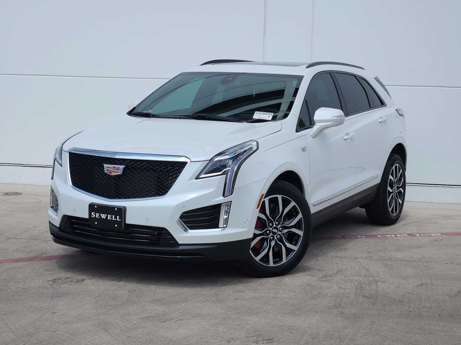 2025 Cadillac XT5 Sport's photo