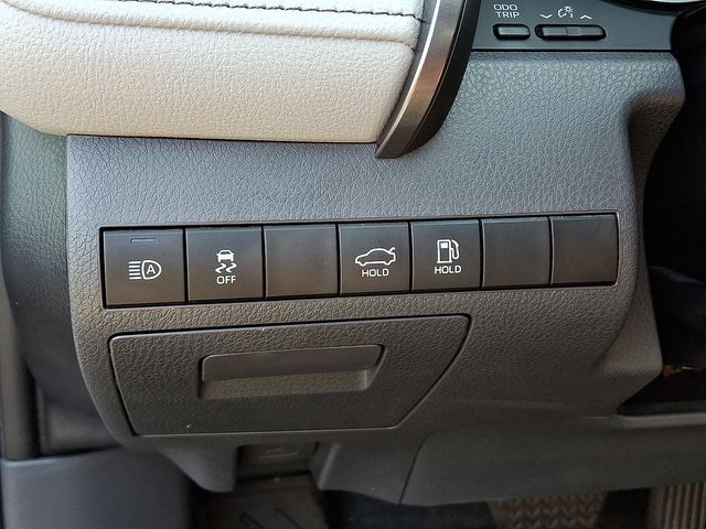 2023 Toyota Camry SE photo 22