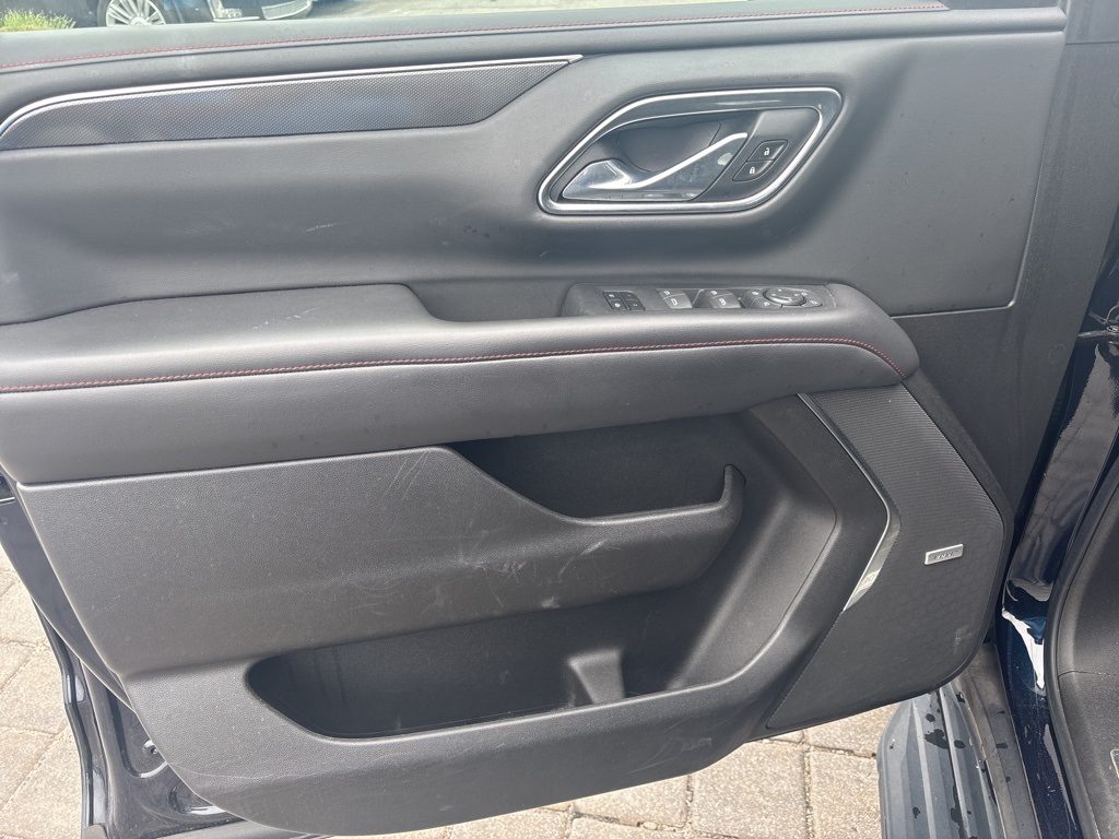 2021 Chevrolet Tahoe RST photo 12