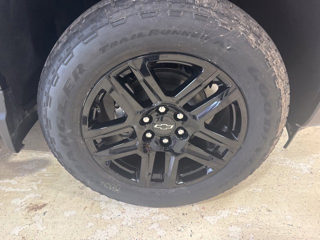 2026 Chevrolet Silverado 1500 RST photo 3