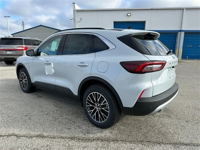 2025 Ford Escape Plug-In Hybrid photo 3