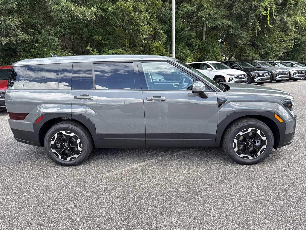 2026 Hyundai Santa Fe SE photo 2