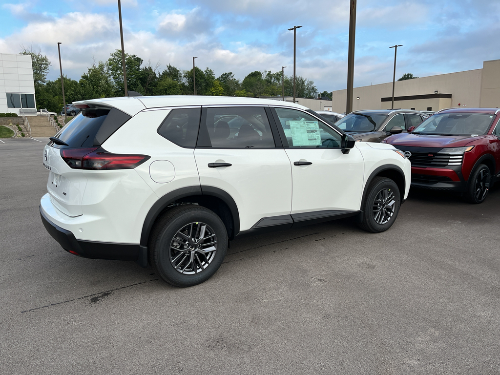 2026 Nissan Rogue S photo 2