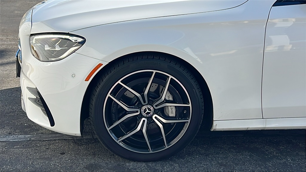 2022 Mercedes Benz E 350 photo 2