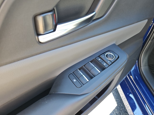 2026 Toyota Prius XLE photo 18