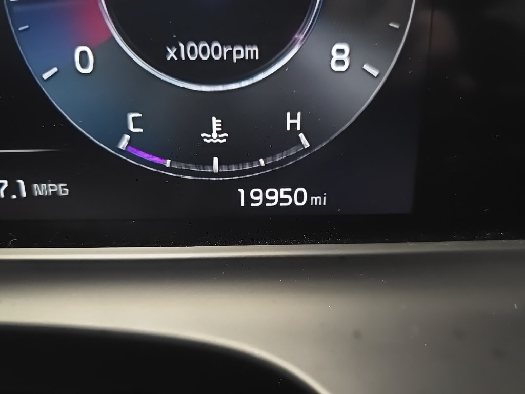 2024 Kia Seltos SX photo 21