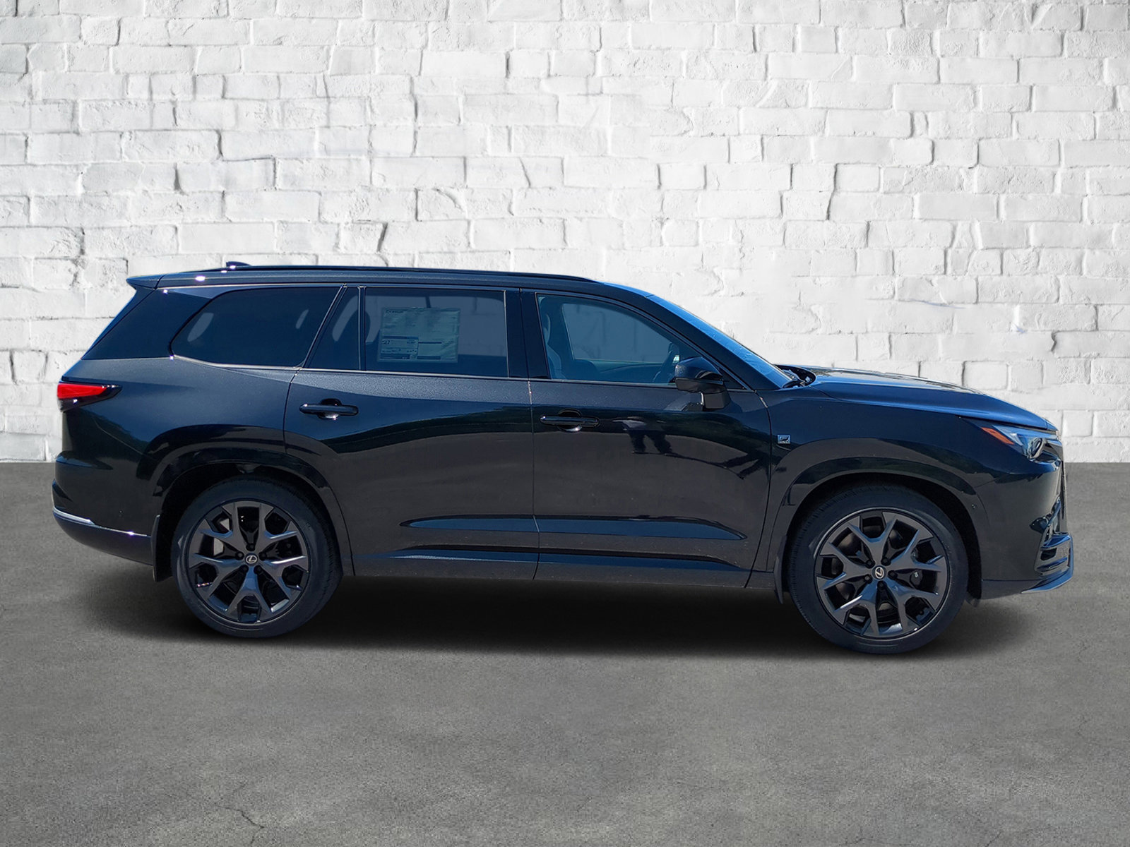 2026 Lexus TX 500h F SPORT Performance Premium photo 3