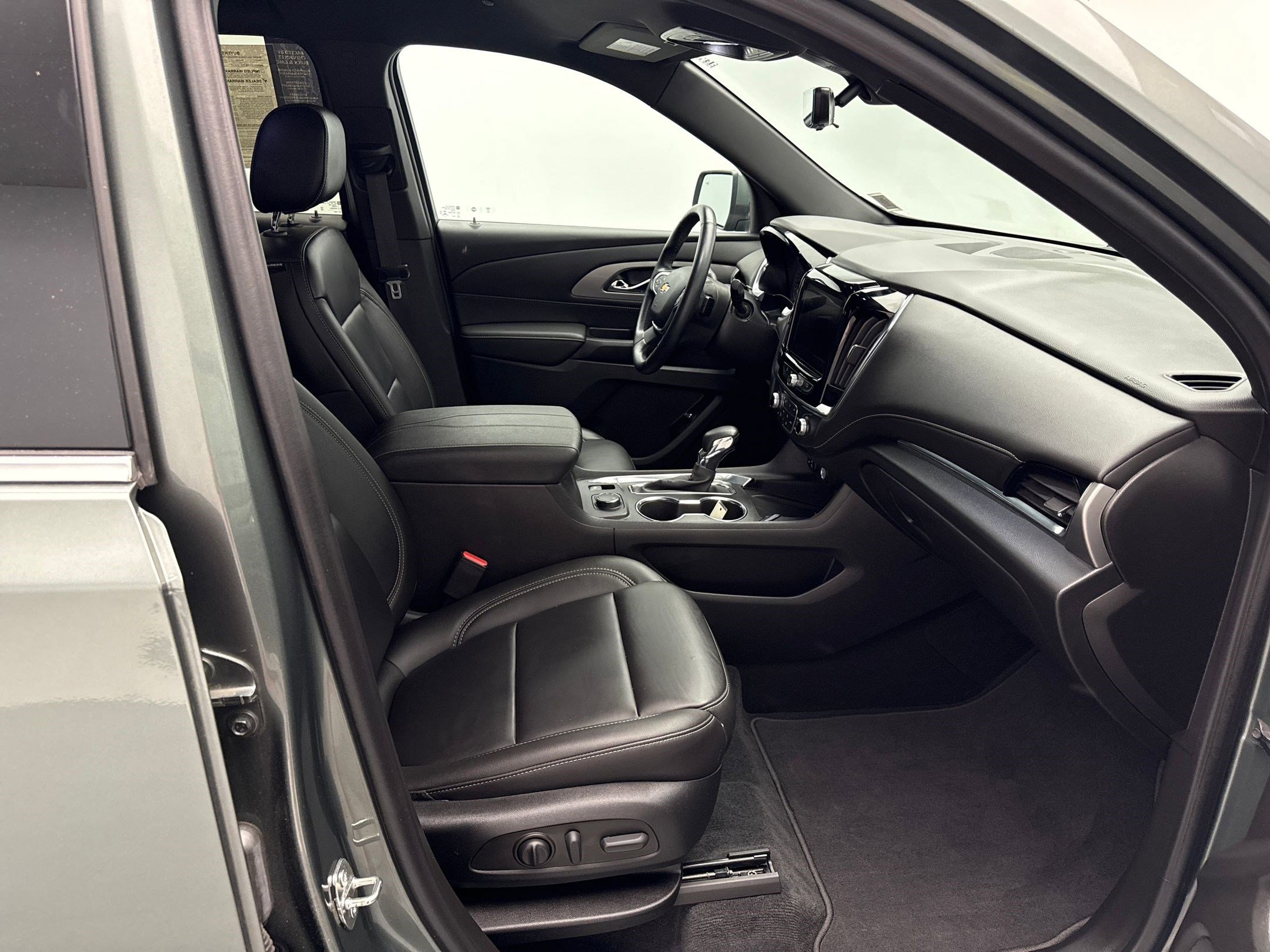 2023 Chevrolet Traverse Leather photo 26