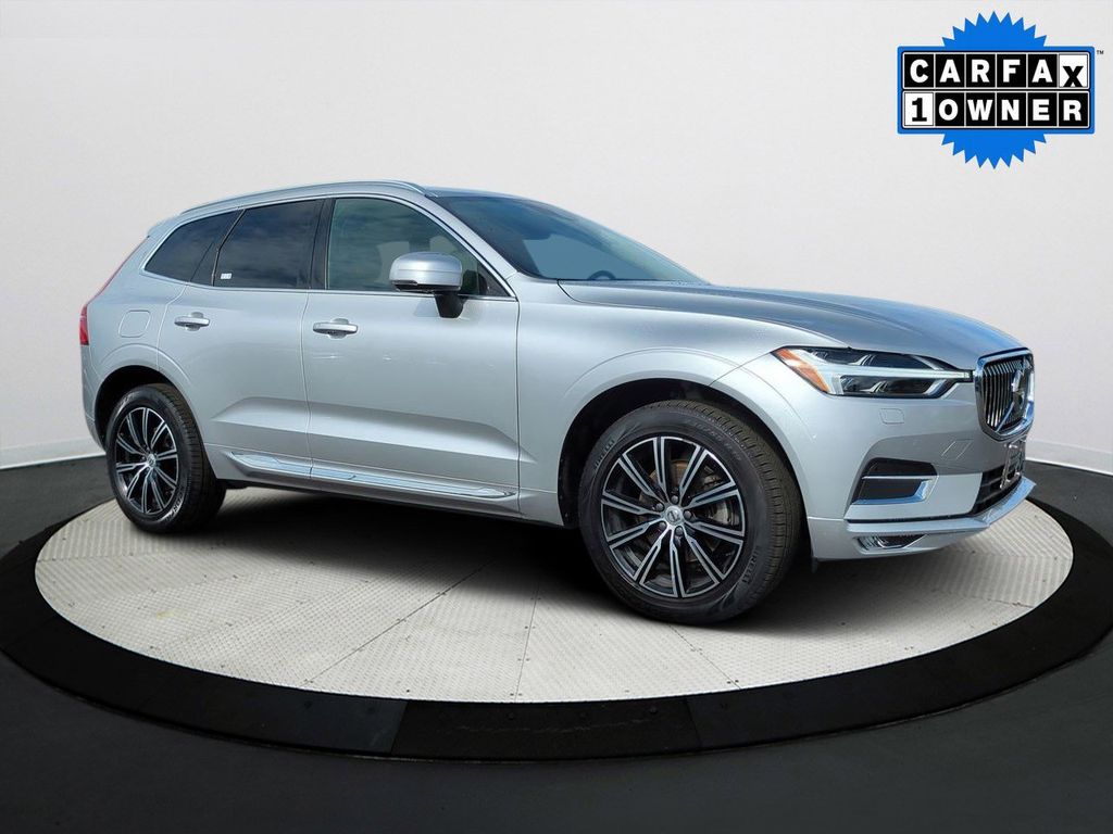 2020 Volvo XC60 Inscription's photo